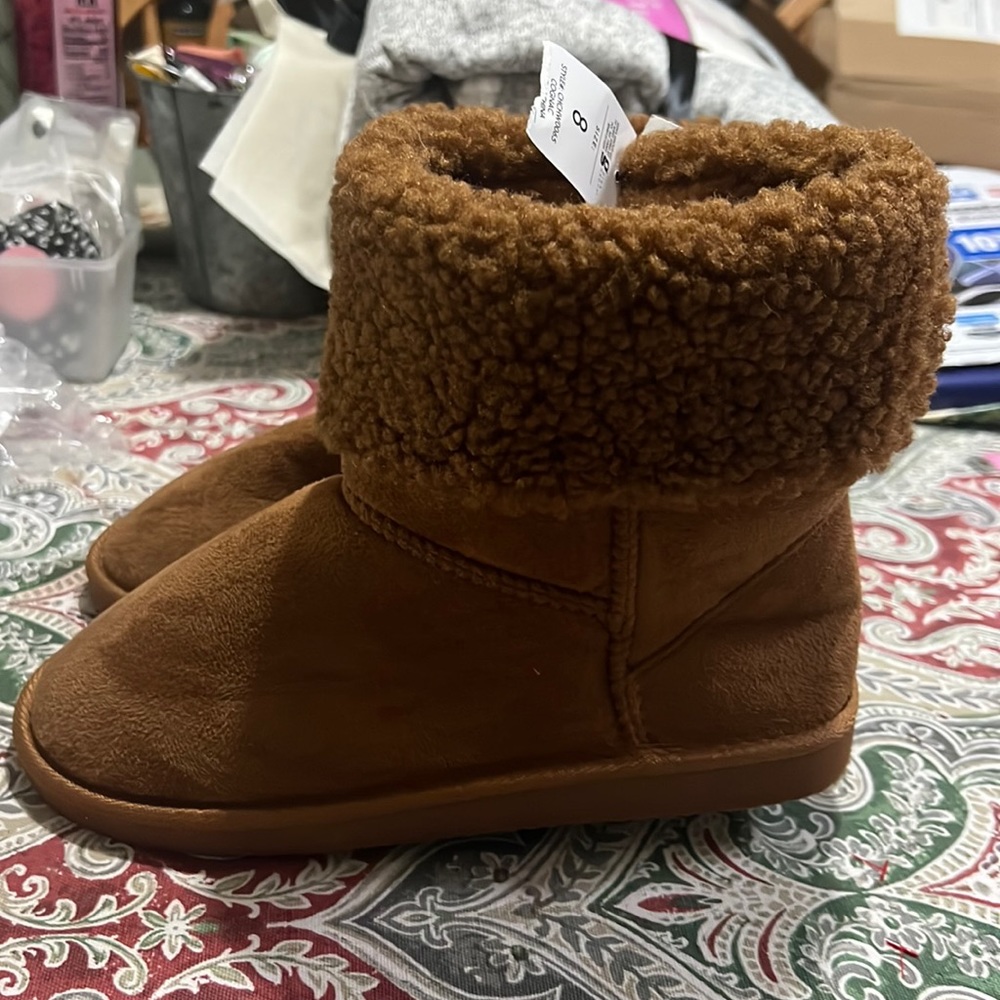 NWT Cognac colored fur lined booties
